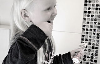 三代代生孩子鼻子喷奶急救处理